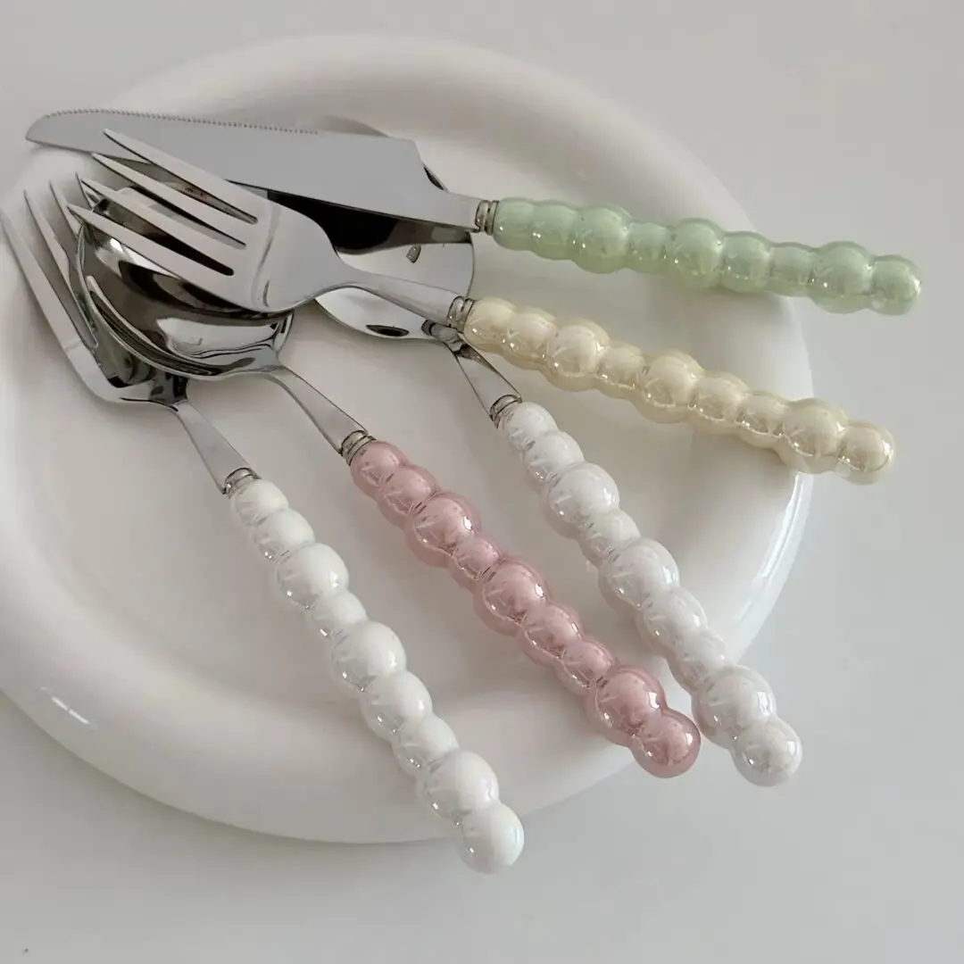 304 Stainless Steel Pearl Ceramic Hand Western Dinnerware Girl Heart Steak Knife Cutlery Set