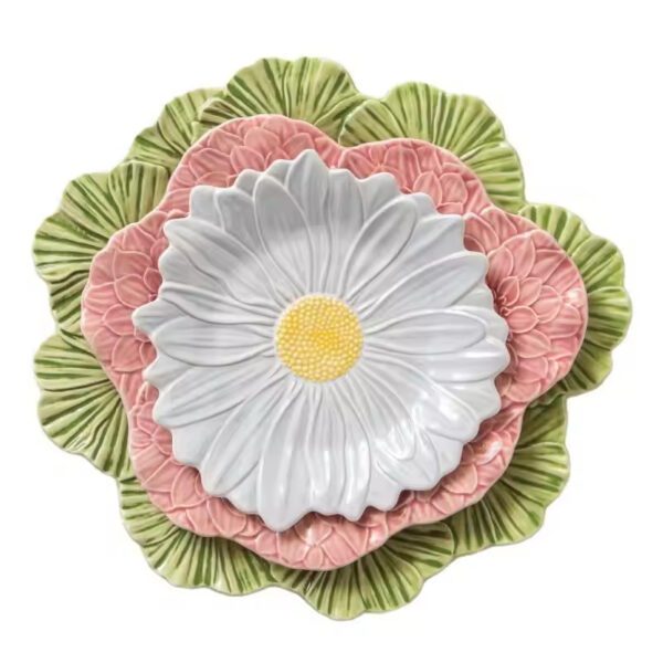 Decorative Flower Shaped Sauce Dish Sushi Appetizer Plates Porcelain Serving Dish